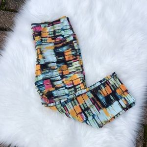 Woman’s NIKE crop leggings